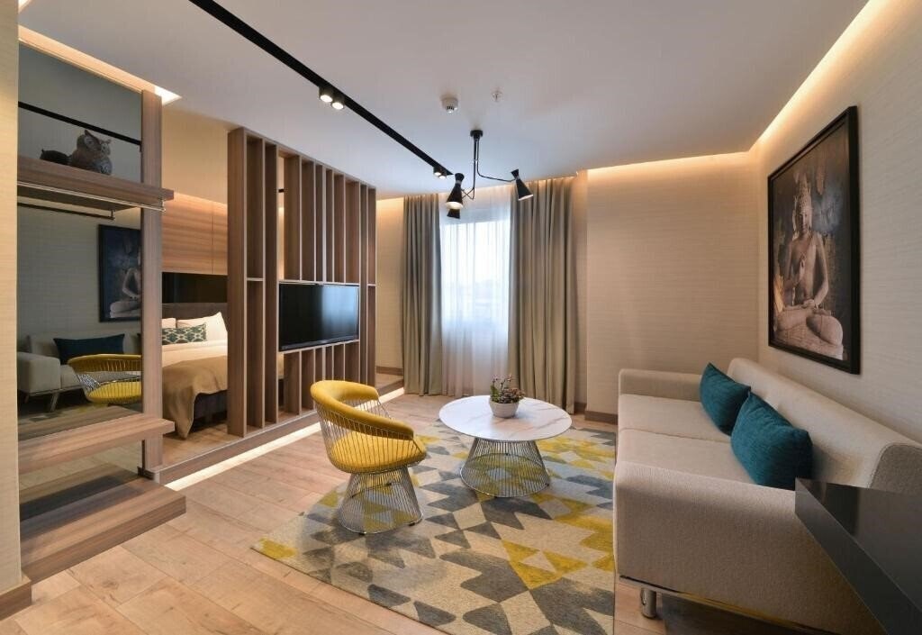 Готель Nish Palace Umraniye 4*