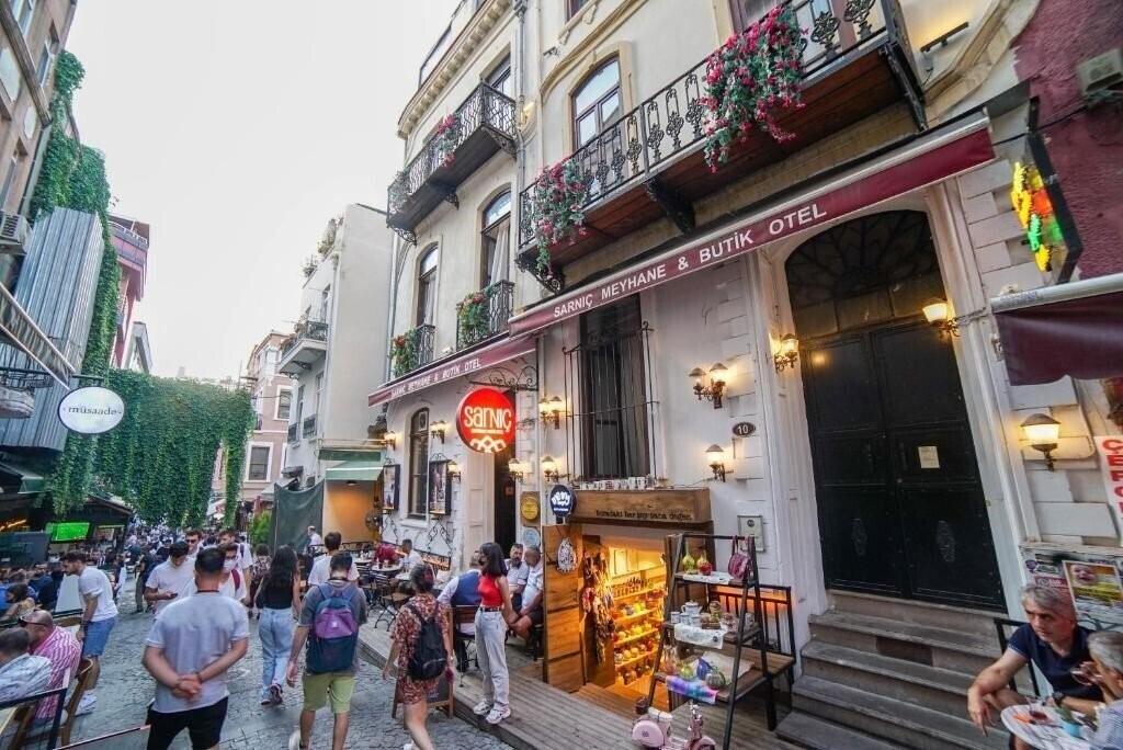 Фотографія Sarnic Pub & Hotel 4*