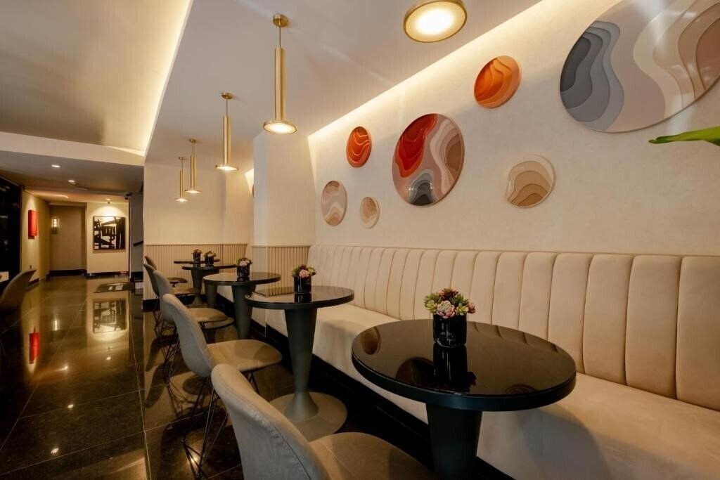 Фотографія The Row Suites Taksim 4*