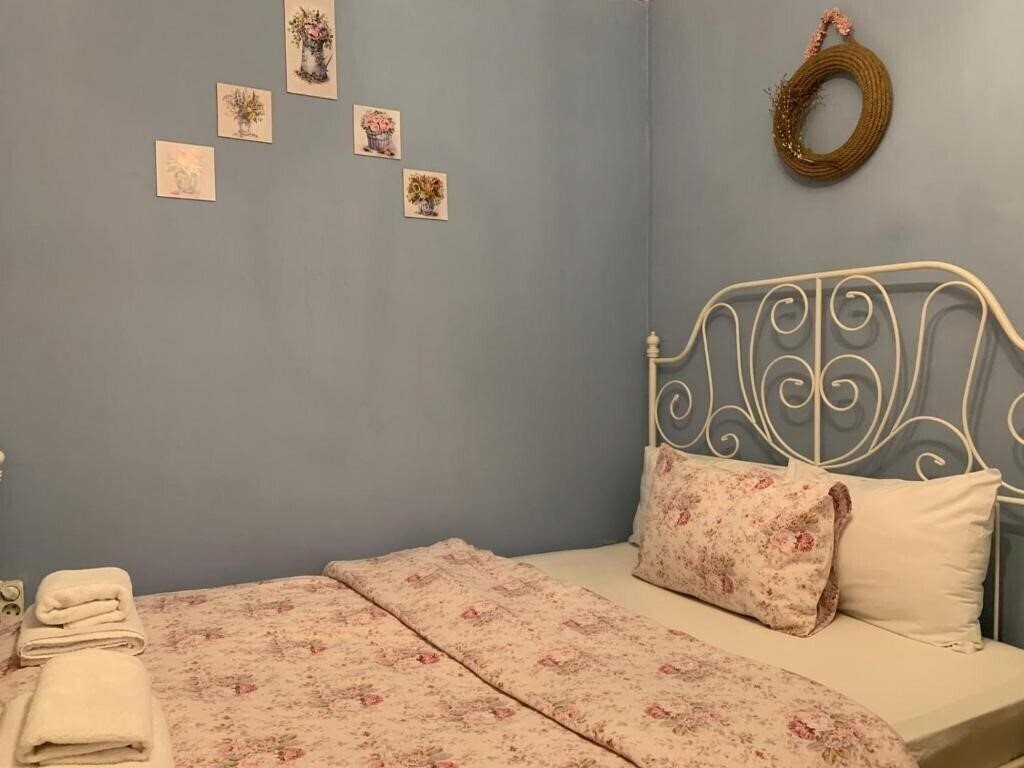 Готель La Bella Hotel 3*