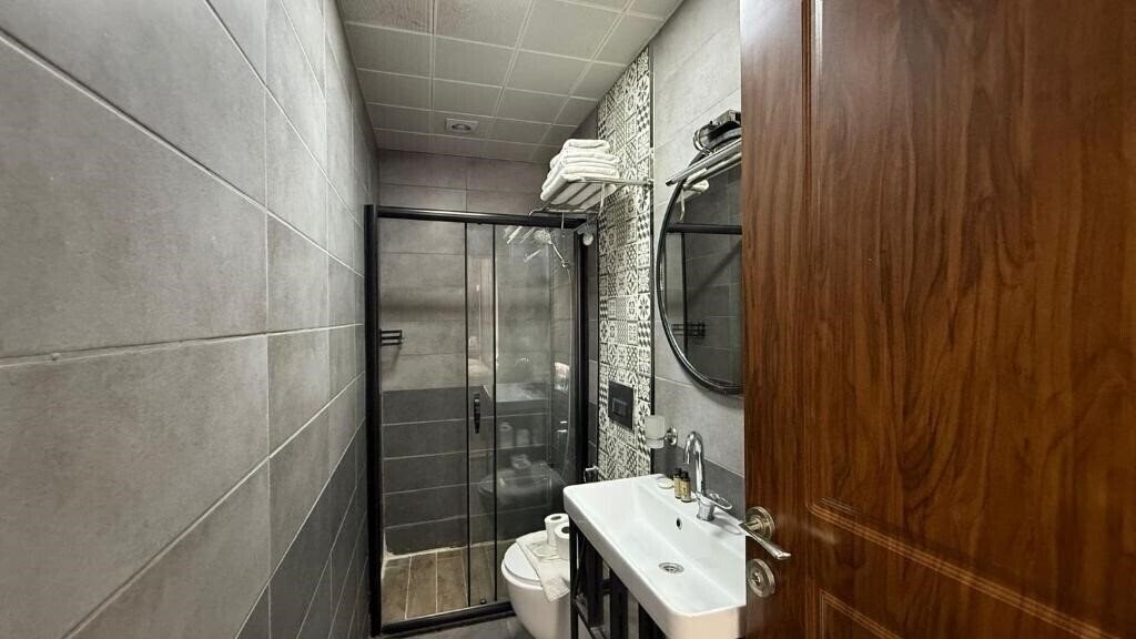 Фотографія Han Suite Hotel 3*