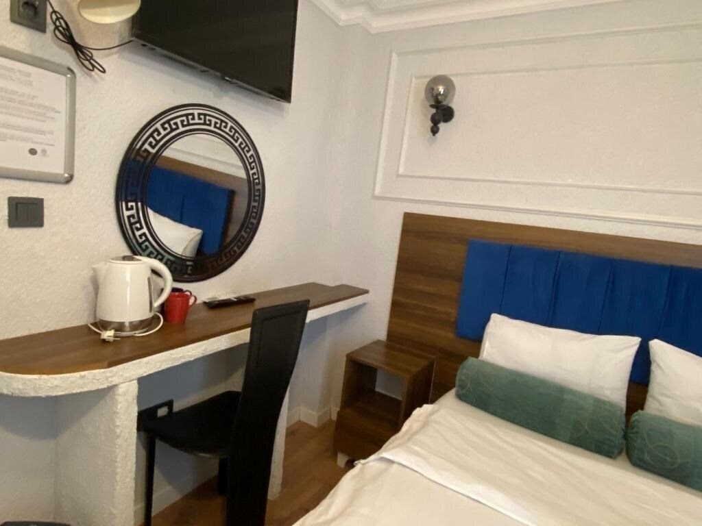 Фотографія Pembe Kosk Old City Center 3*