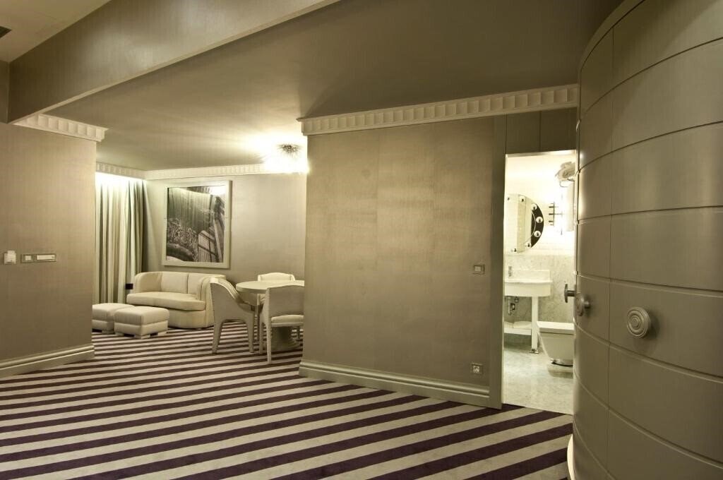 Фото Taxim Hill Hotel 4*