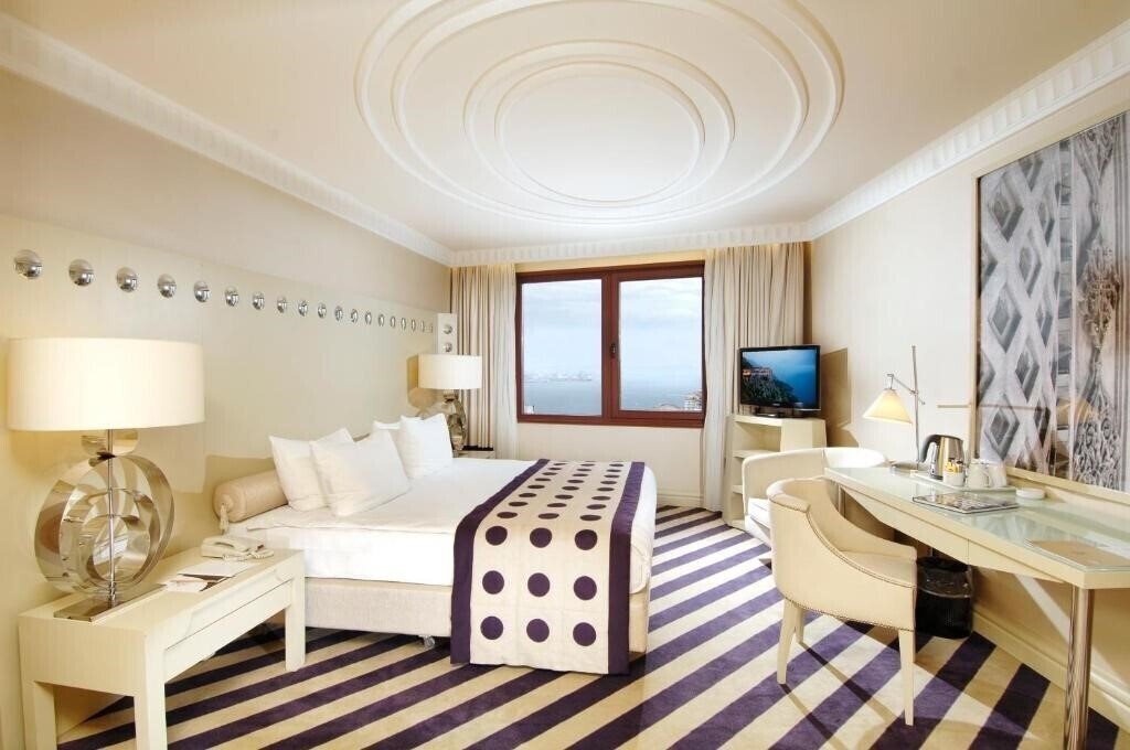 Изображение Taxim Hill Hotel 4*