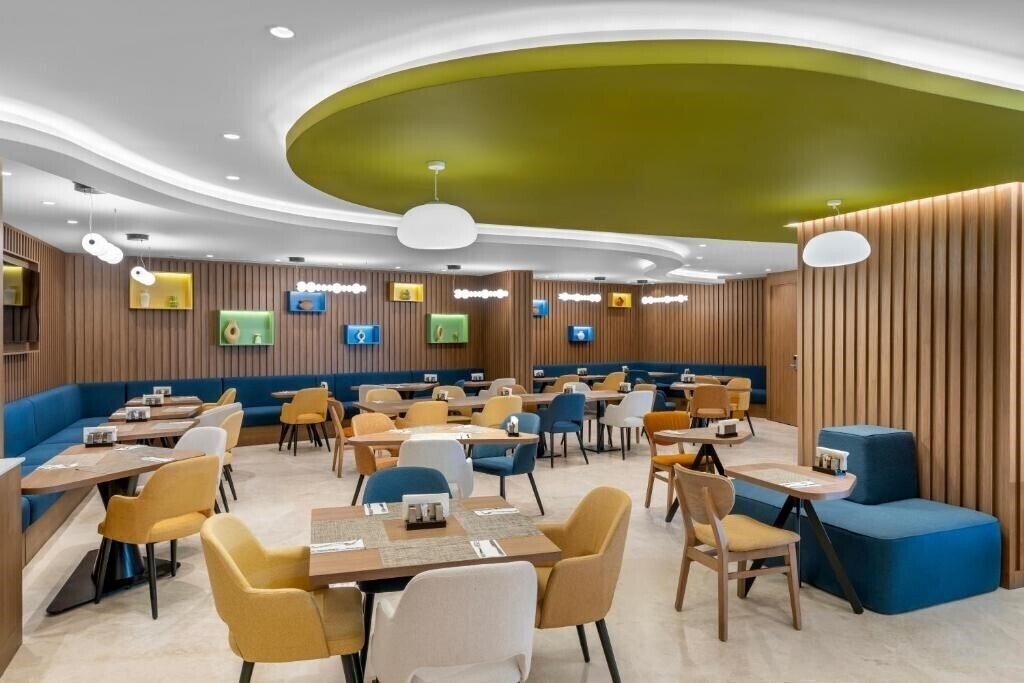 Зображення Hampton by Hilton Istanbul Sisli 4*