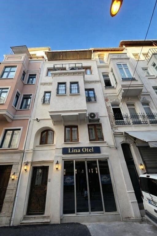 Отель Lina Luxury Hotel 2*