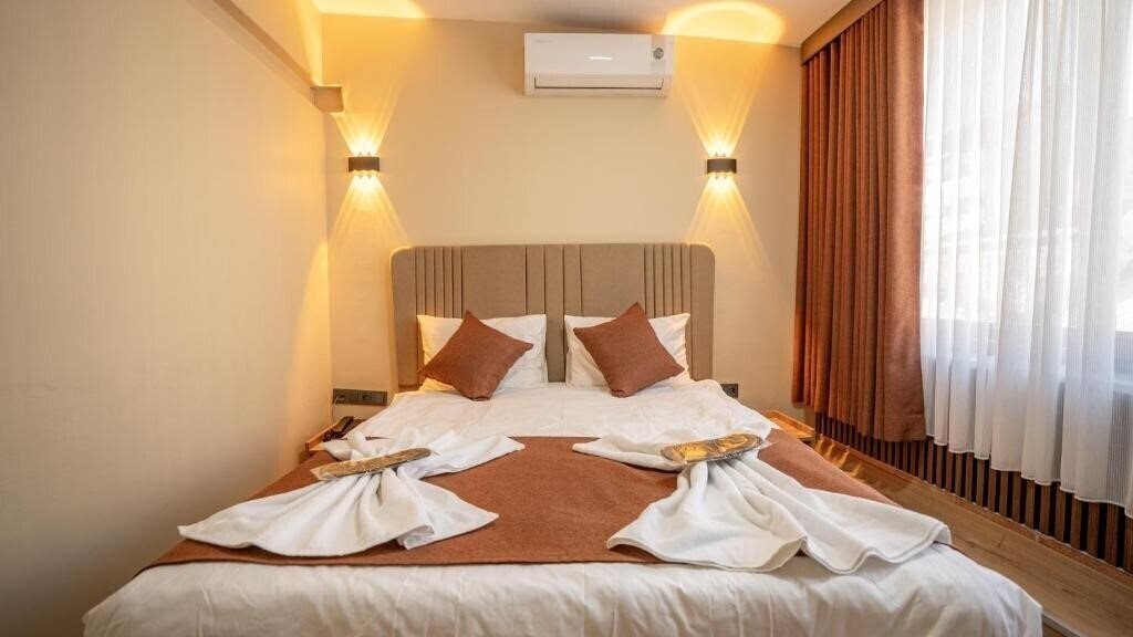 Готель La Fortuna Taksim Hotel 2*