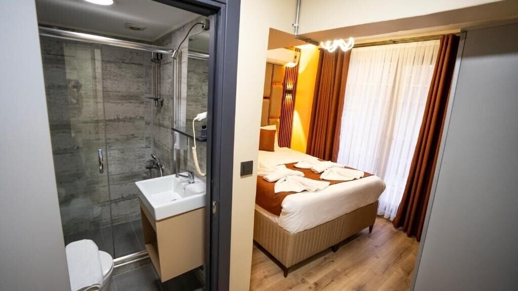 Фото La Fortuna Taksim Hotel 2*