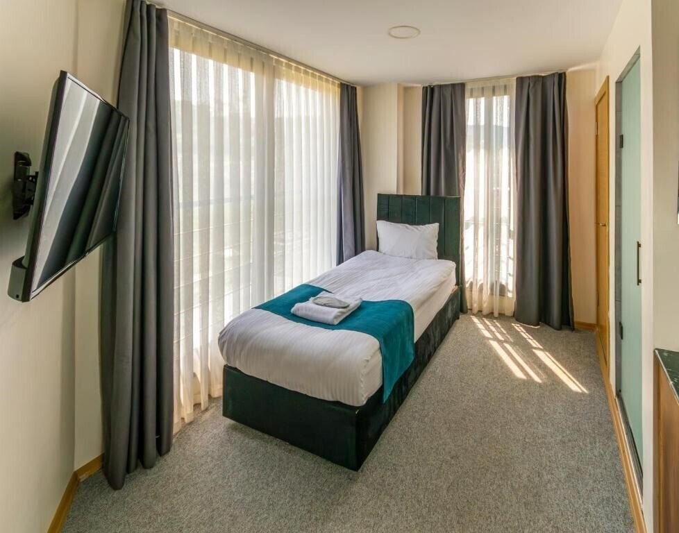 Изображение New Garden Airport 3*