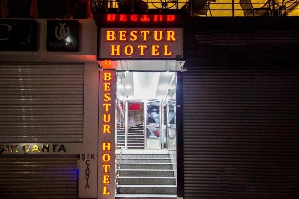 Готель Bestur Hotel 3*