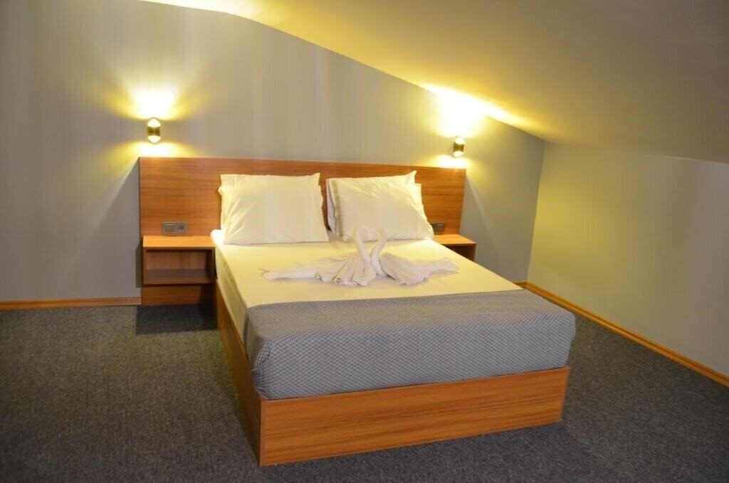 Фотографія Rosse Hotel (Esenyurt) 3*