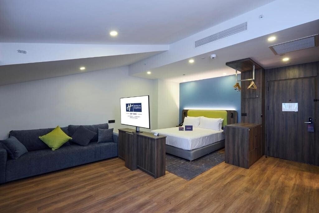 Зображення Holiday Inn Express Istanbul Airport Arnavutkoy by IHG 4*