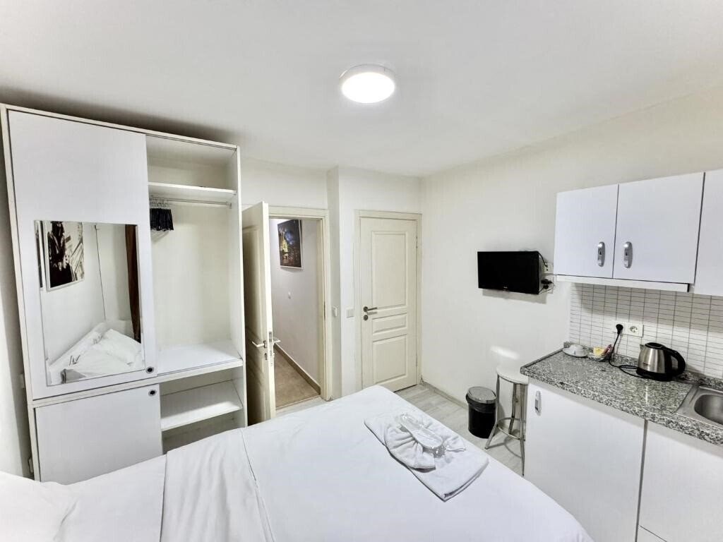 Фото Royal Pera Taksim Apart Hotel 3*