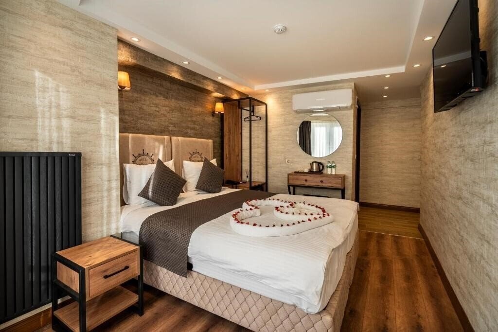 Отель Old Harbour Hotel Istanbul Hotel 3*
