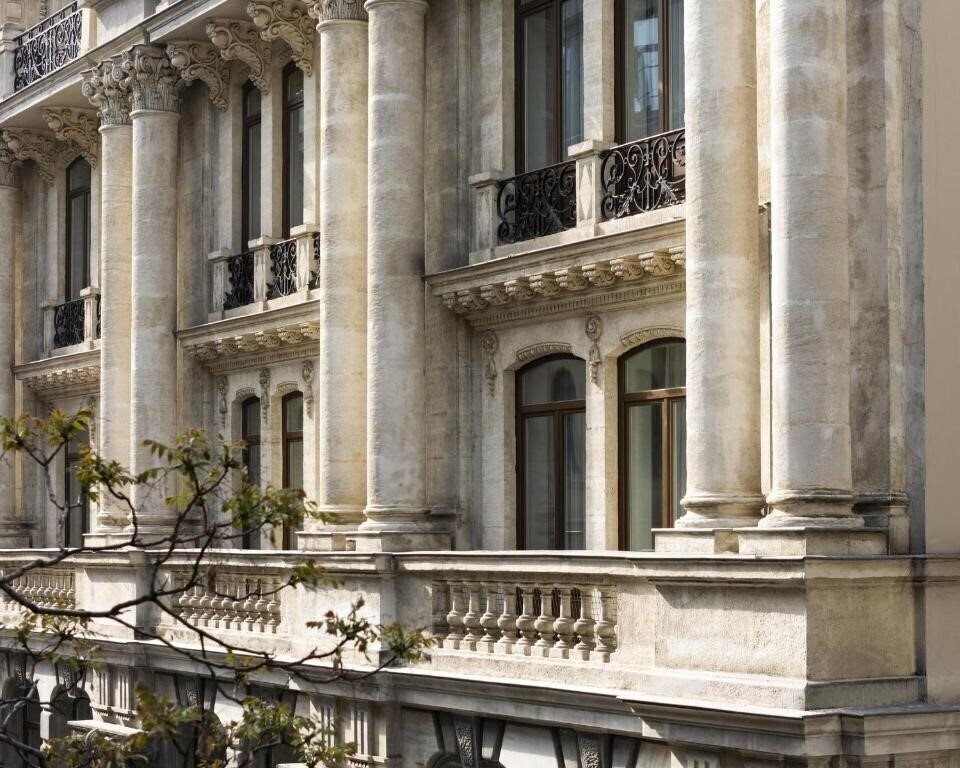 Отель Les Temps Istanbul Karakoy, Curio Collection by Hilton Hotel 5*