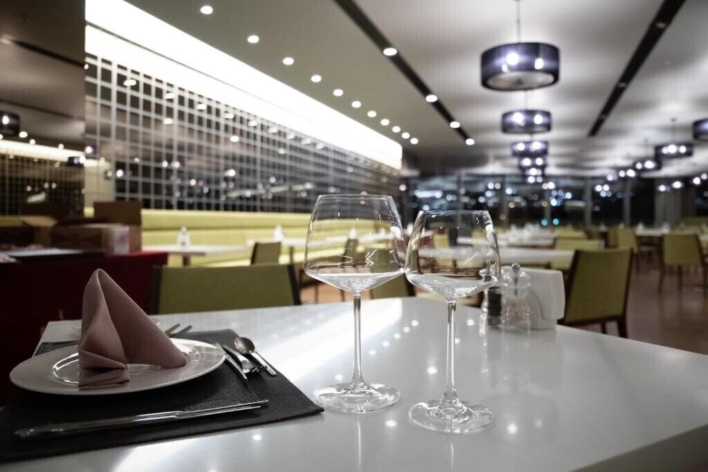 Зображення Ramada Plaza by Wyndham Istanbul Asia Airport 5*
