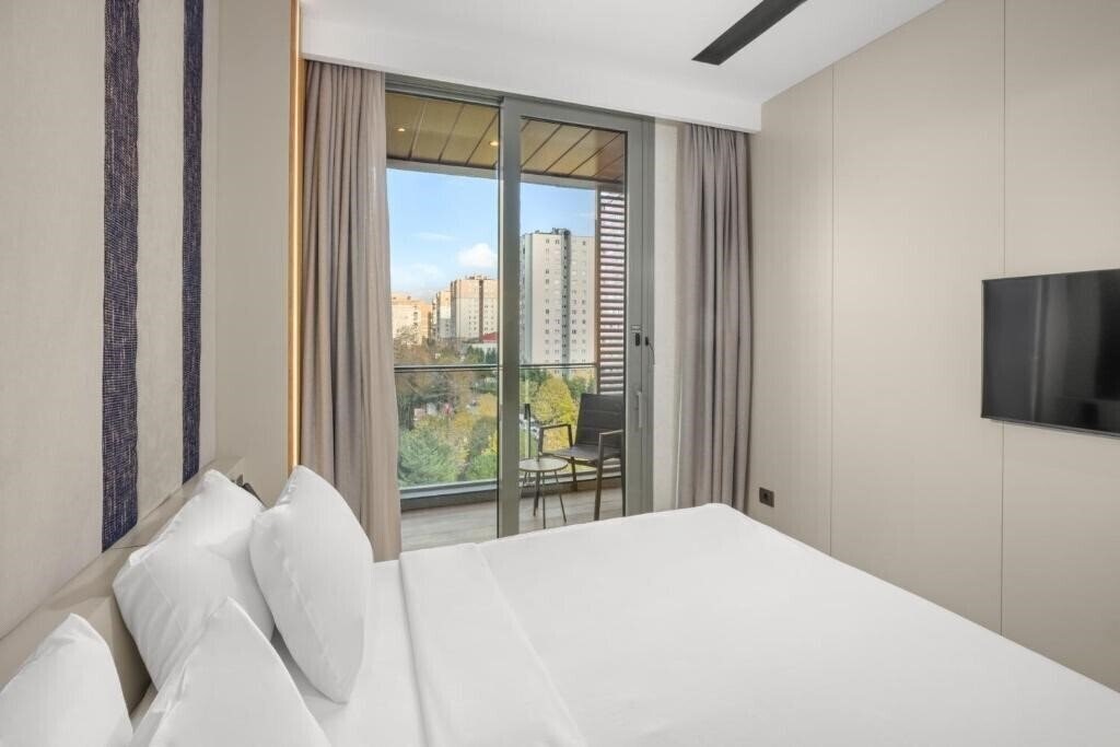 Фото Holiday Inn Istanbul Beylikduzu by IHG 4*