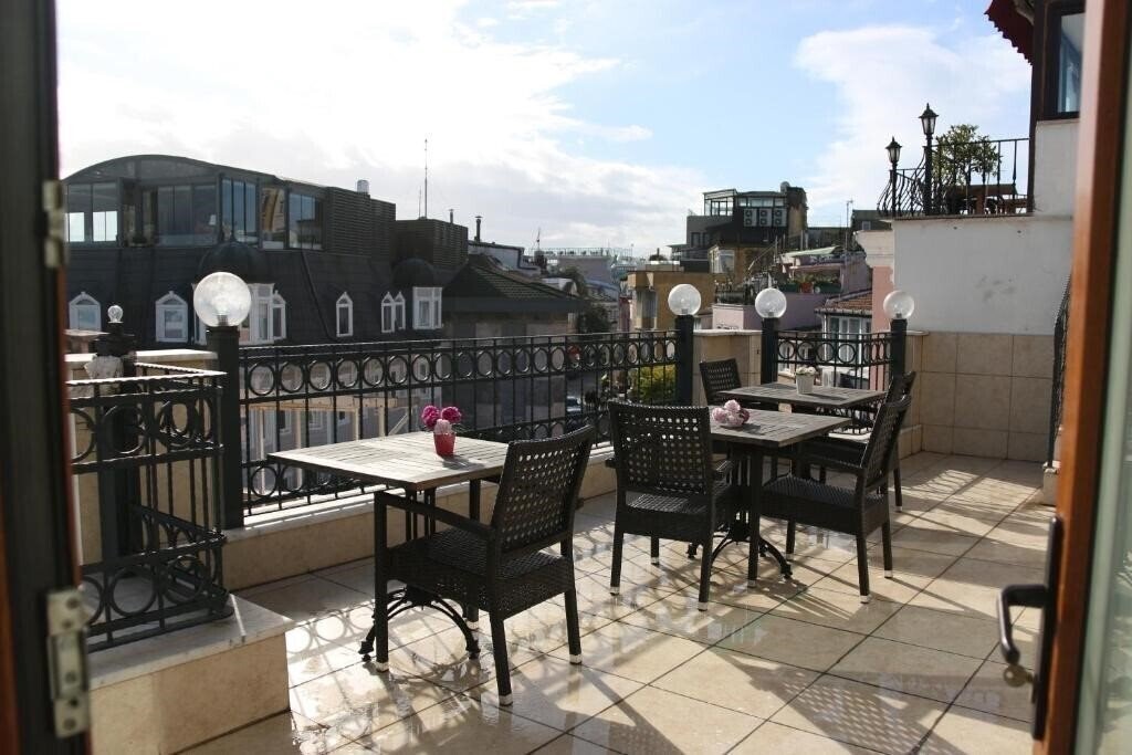 Зображення Grand Peninsula Hotel 3*