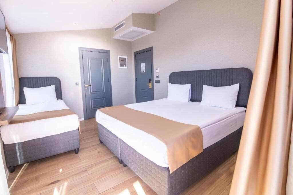 Зображення The Omiya Hotel 3*