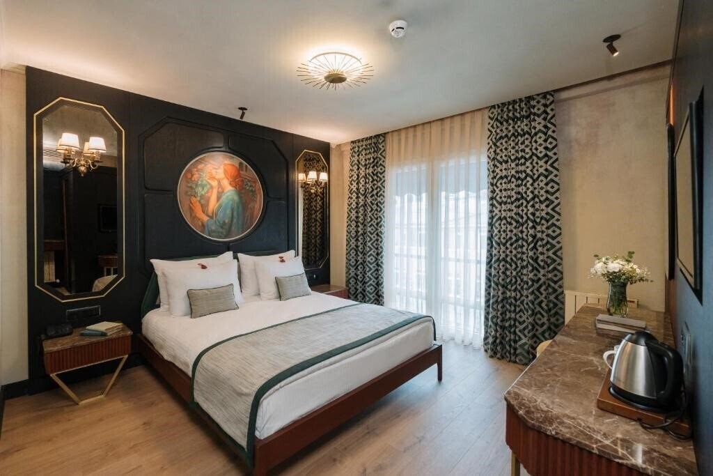 Готель Tria Elegance Istanbul 4*