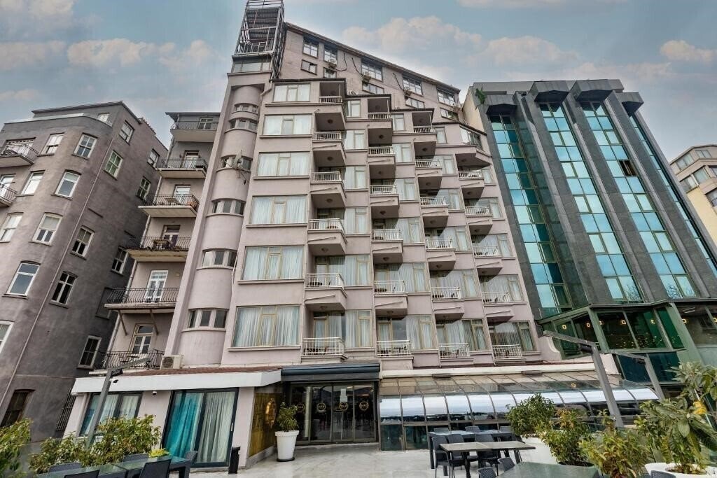 Готель Grand Star Hotel Premium 4*