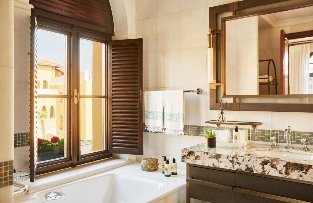 Картинка Four Seasons Hotel Istanbul at Sultanahmet 5*