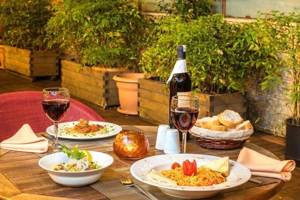 Фотографія Grand Yavuz Hotel (ex. Grand Yavuz, Grand Yavuz Hotel Sultanahmet ) 4*