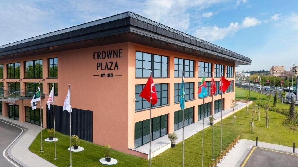Отель Crowne Plaza Istanbul Zeytinburnu by IHG 4*
