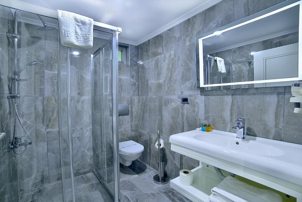 Фотографія Monaco Hotel 3*