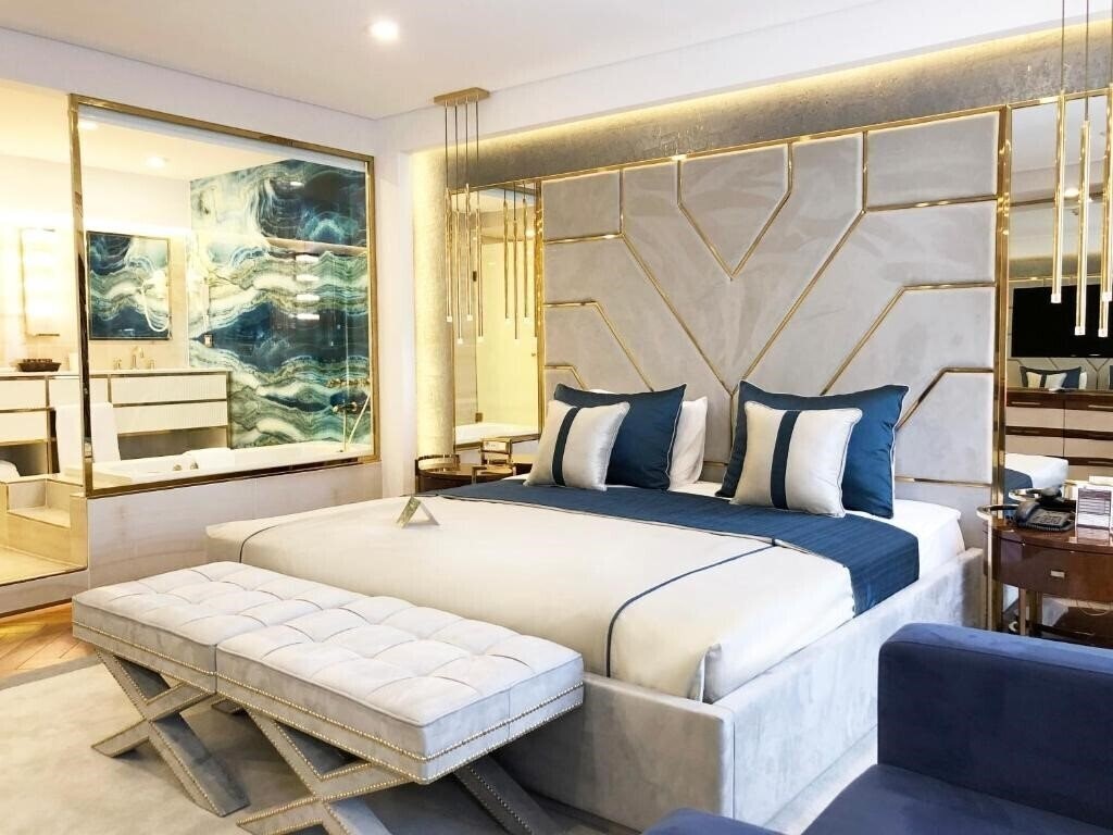 Фотографія AHC Old City Hotel 4*