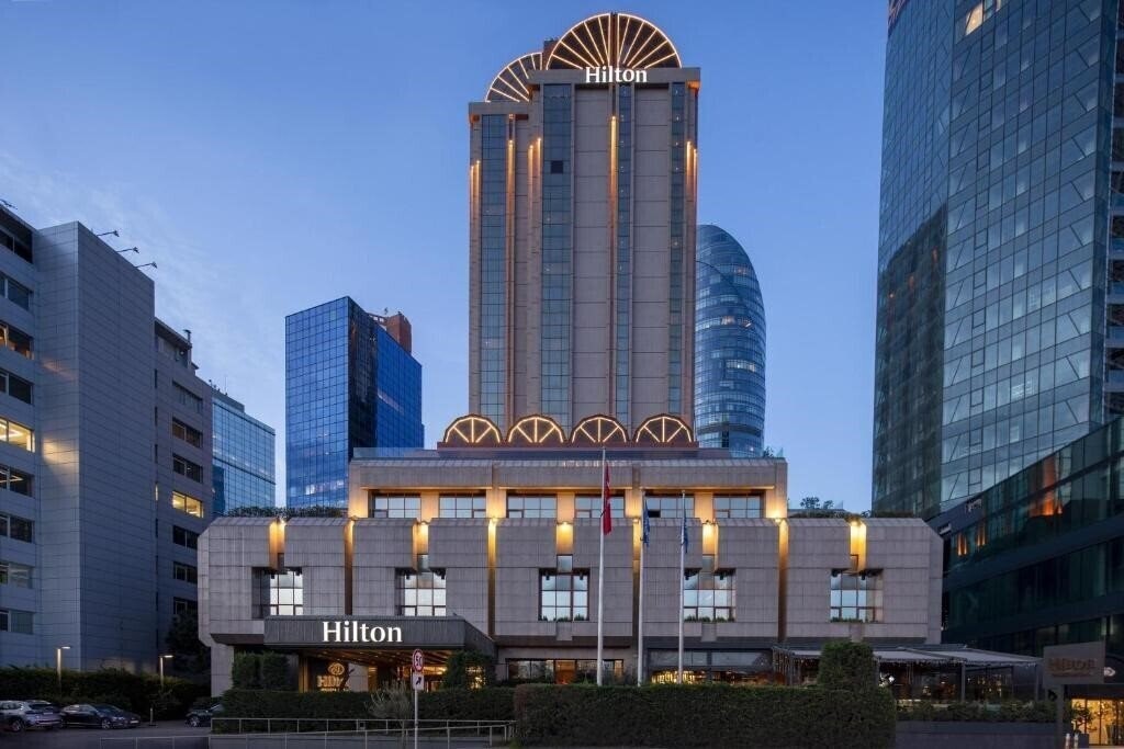 Готель Hilton Istanbul Maslak 5*