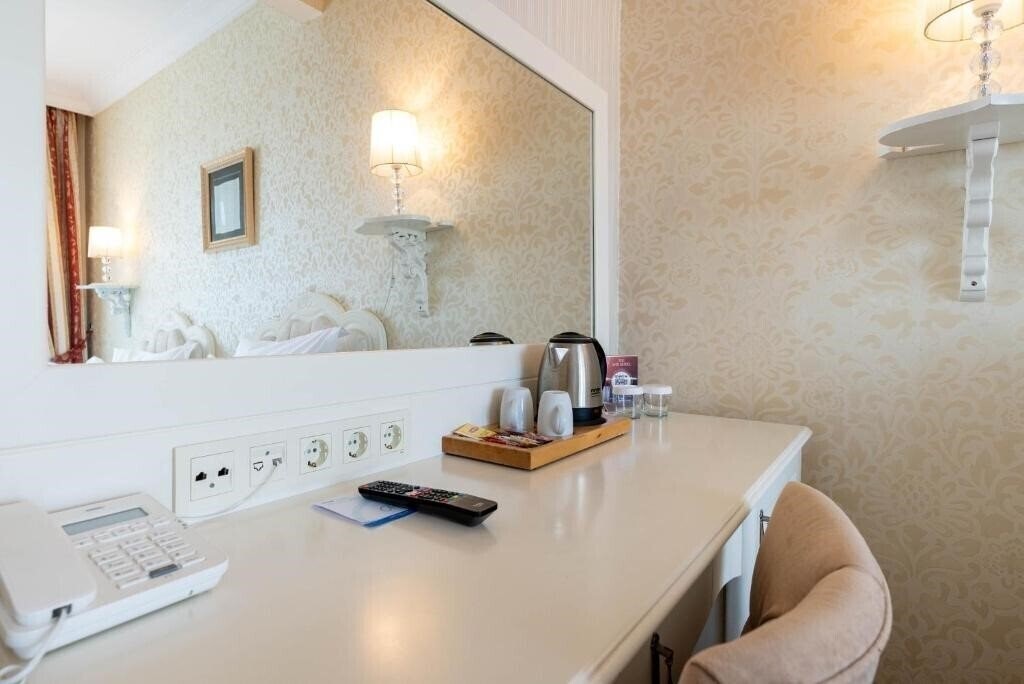 Фотография The And Hotel 3*