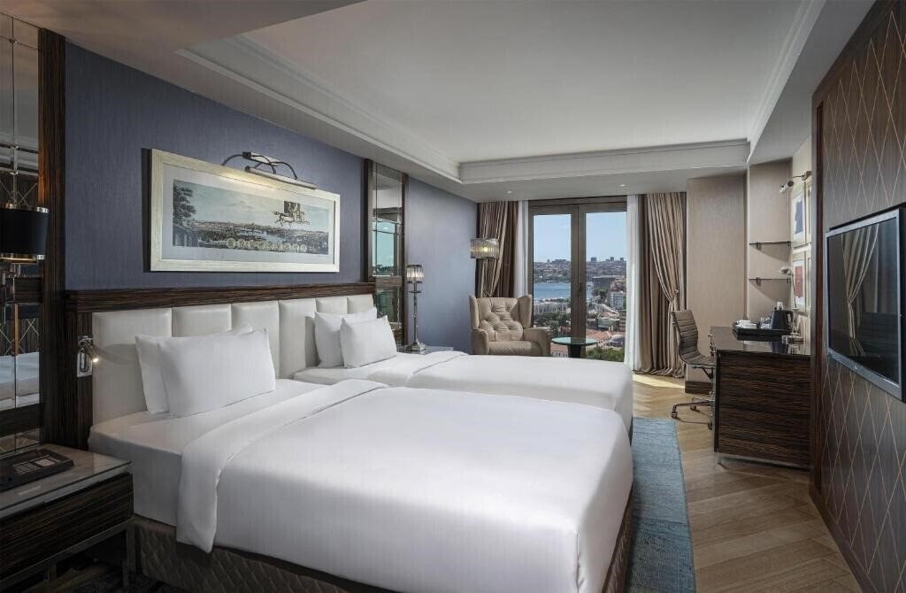 Фото Radisson Blu Hotel Istanbul Pera 5*