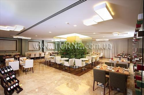 Фотографія The Madison Hotel 4*