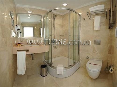 Готель Emporium Hotel 4*