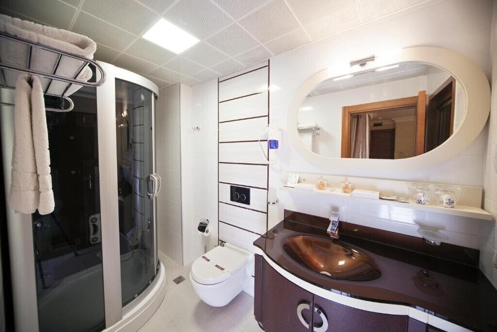Отель Grand Asiyan Hotel 4*