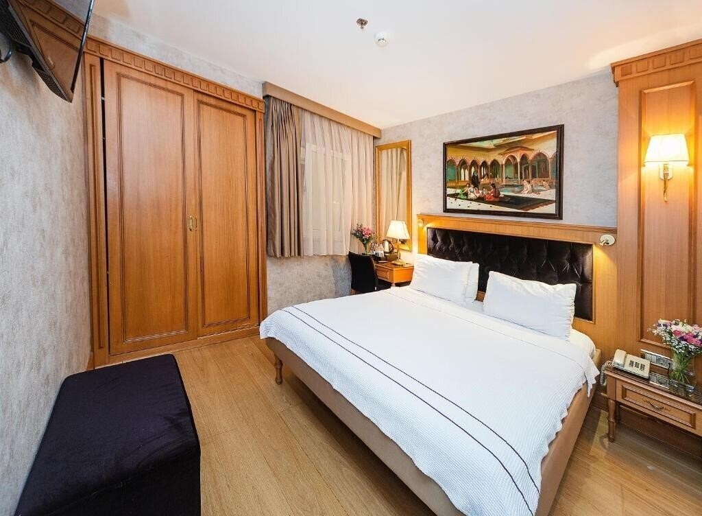 Готель Aprilis Hotel 4*