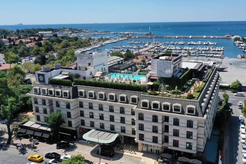 Готель Wyndham Istanbul Kalamis Marina 5*