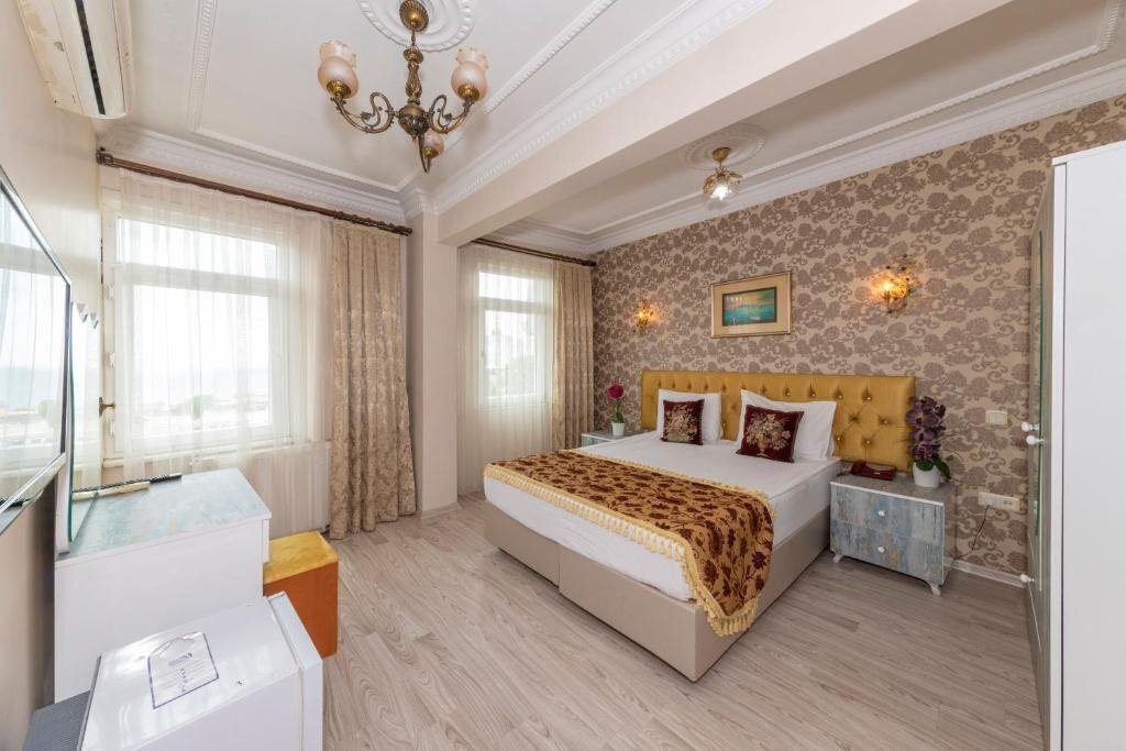 Изображение Stone Hotel 3*