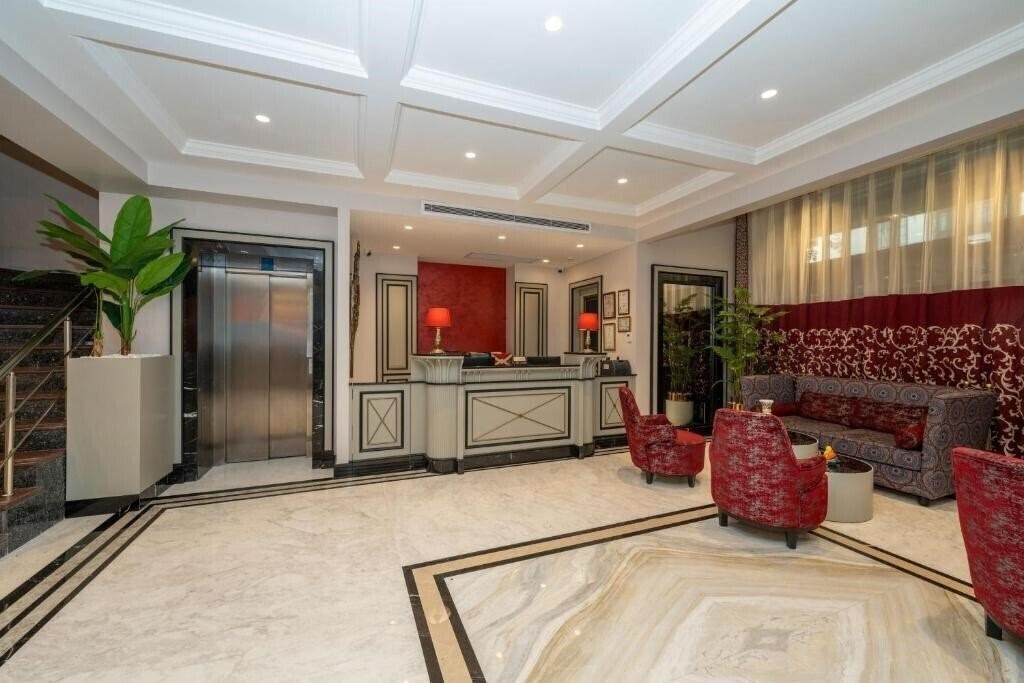 Готель Byzantium Hotel & Suites 4*