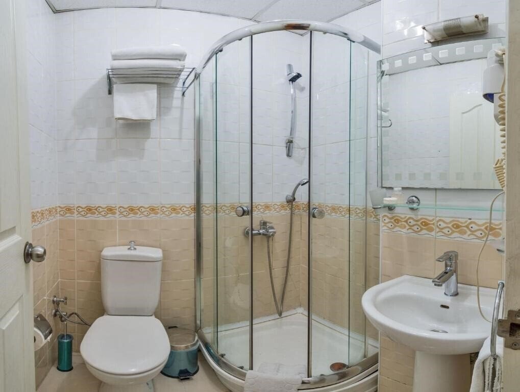 Фотография May Hotel 3*