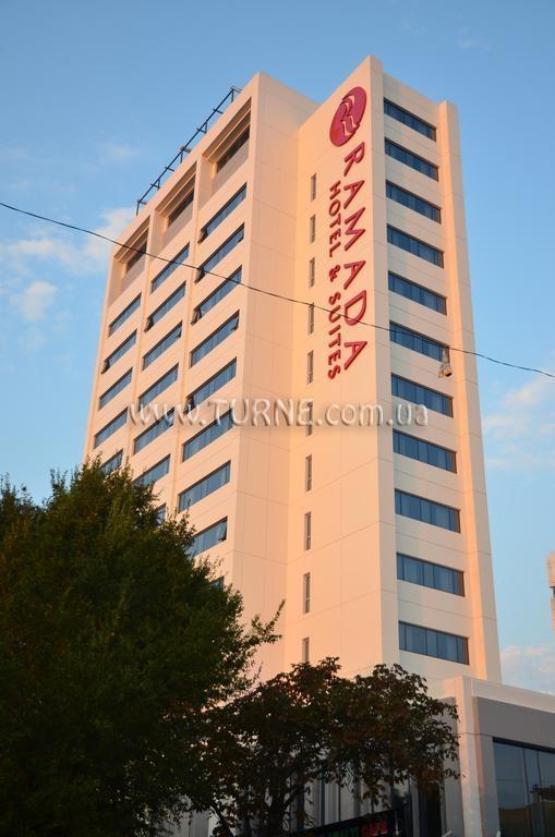 Отель Ramada Hotel Suites 4*