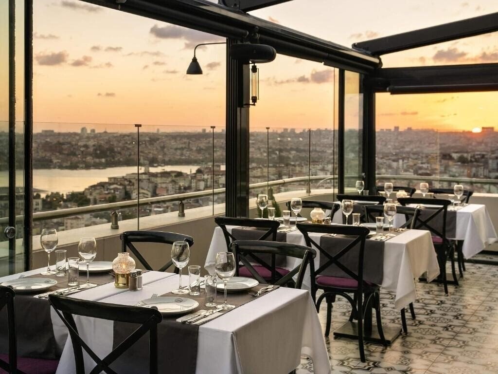 Фотографія Rixos Pera Istanbul 5*