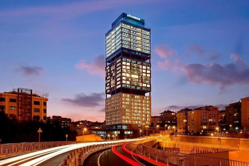 Отель Le Meridien Istanbul Etiler 5*