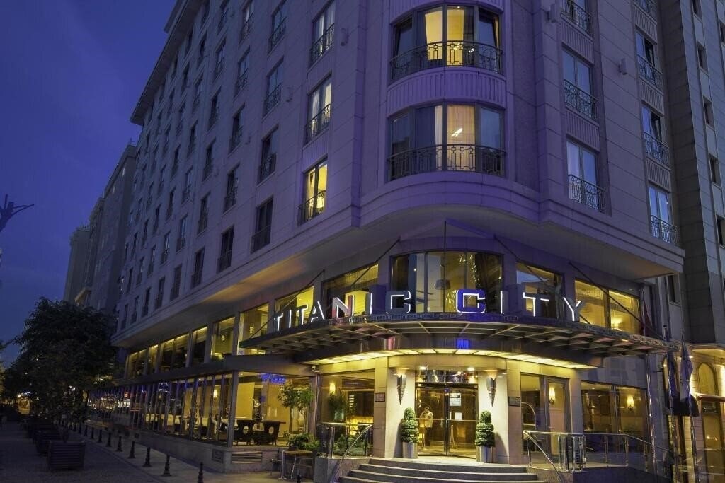 Отель Titanic City Hotel 4*