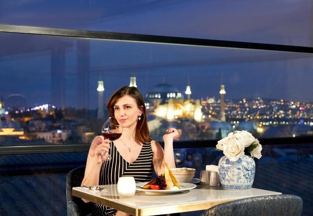 Изображение Lady Diana Hotel 4*