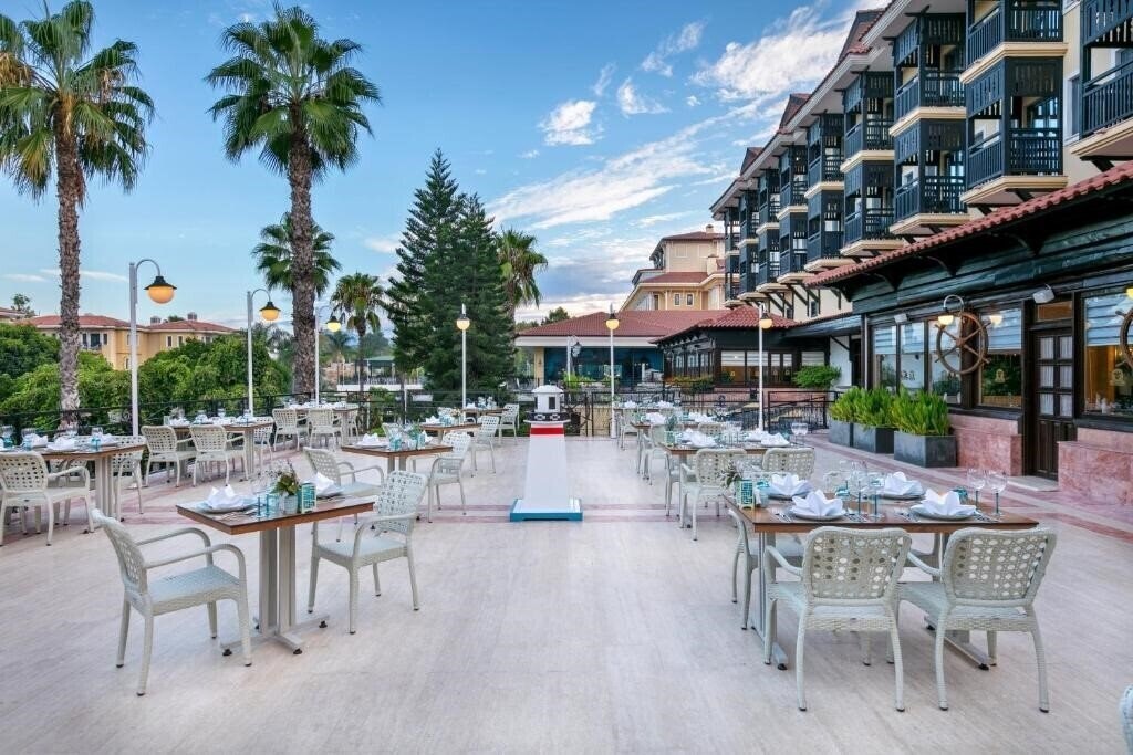 Фотографія Club Hotel Phaselis Rose 5*