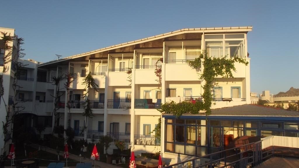 Готель Bodrum Sky Beach Hotel 3*
