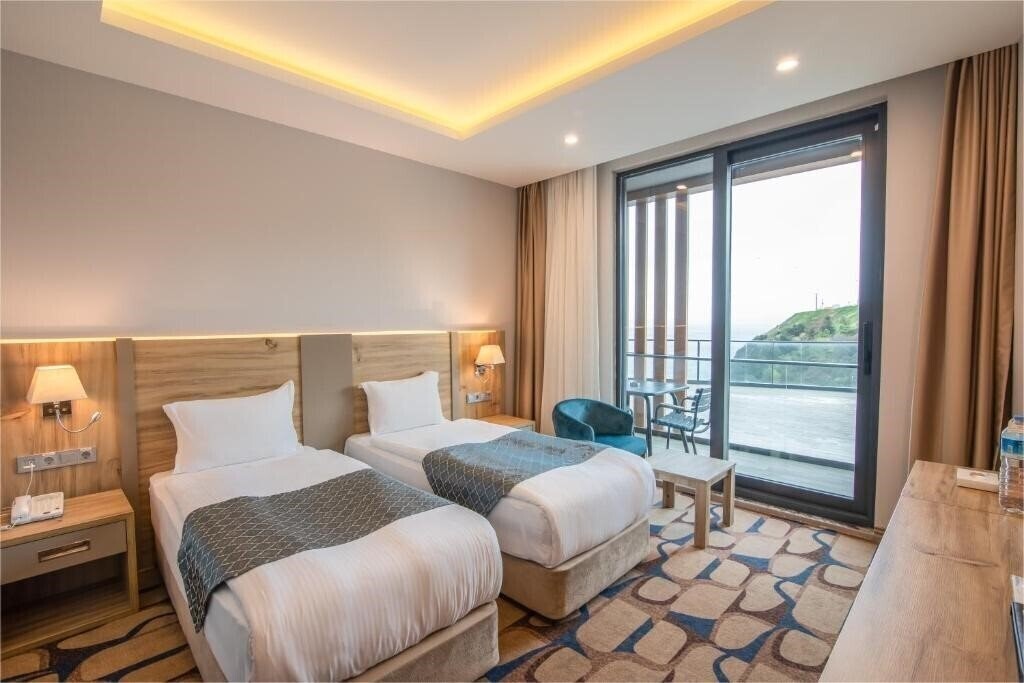 Фото Blue Mudanya Hotel 4*