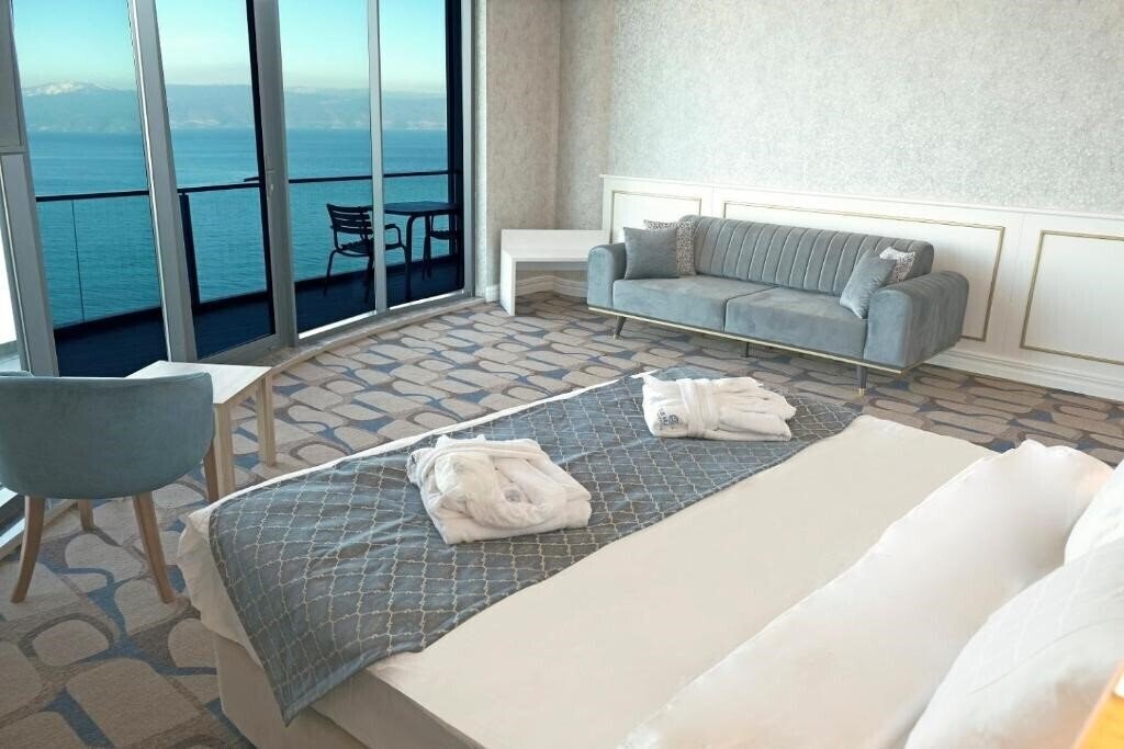 Фотографія Blue Mudanya Hotel 4*